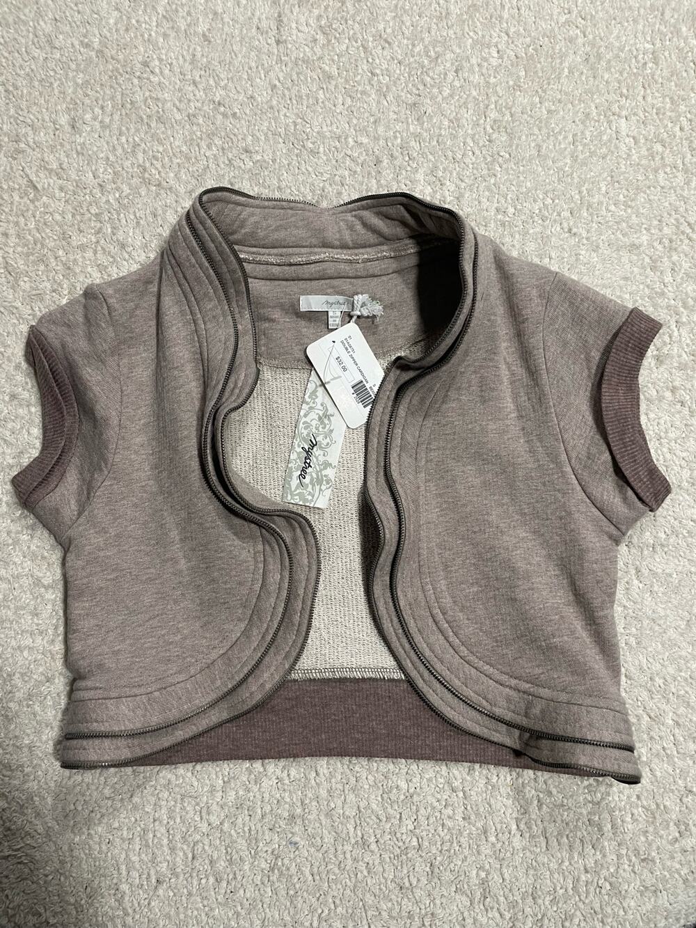 NWT Mystree Womens Small Short Sleeve Layering Zipper Cropped Cardigan Beige